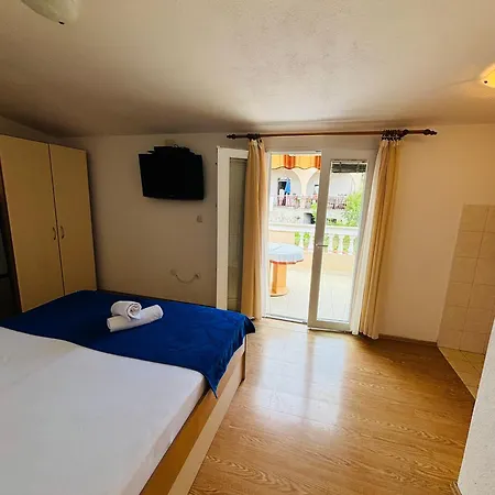 Apartment Studio Drage